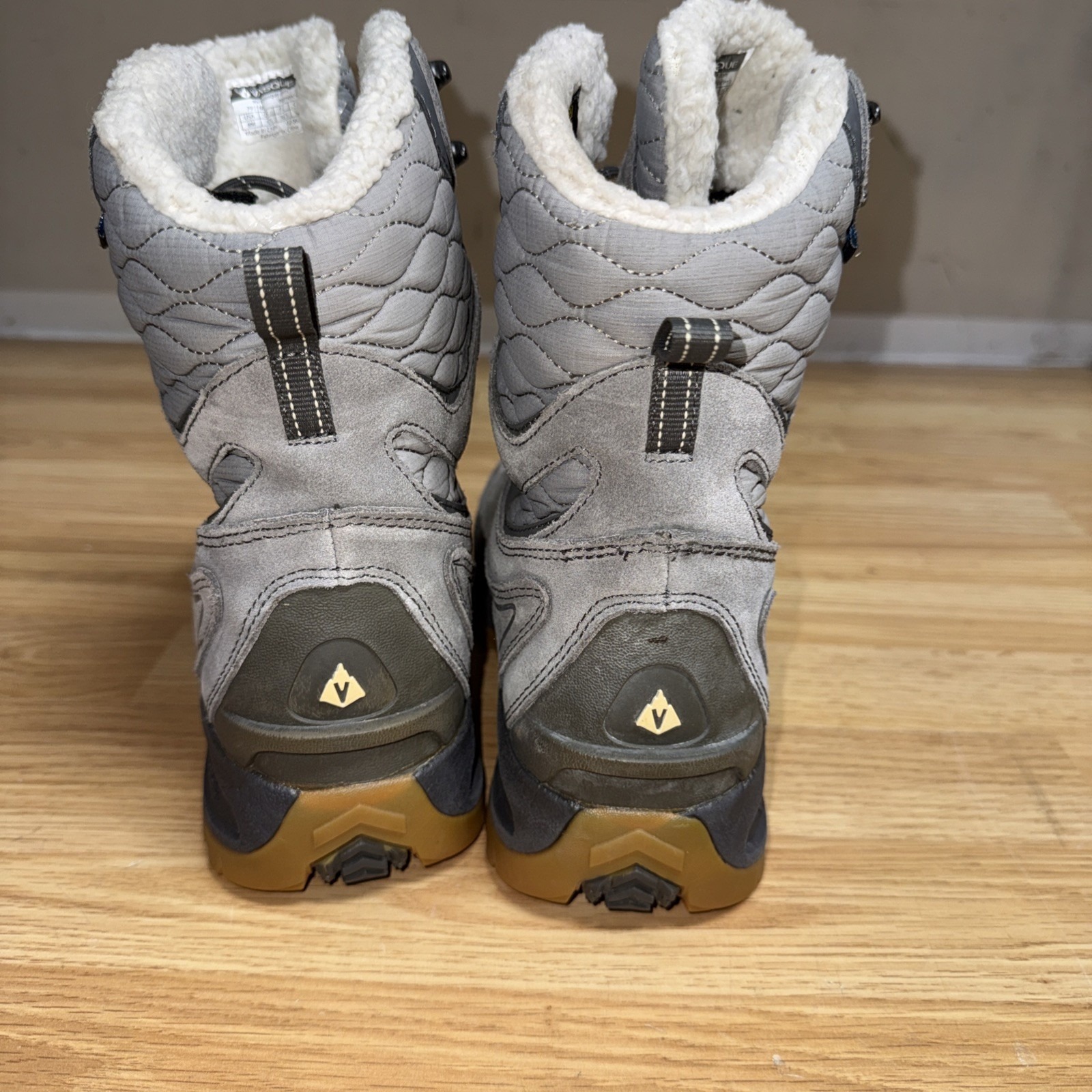 Vasque "Pow Pow" Ultradry Hiking Boot Women's Size 8 M Thinsulate 400 Grey — image 4 of 7